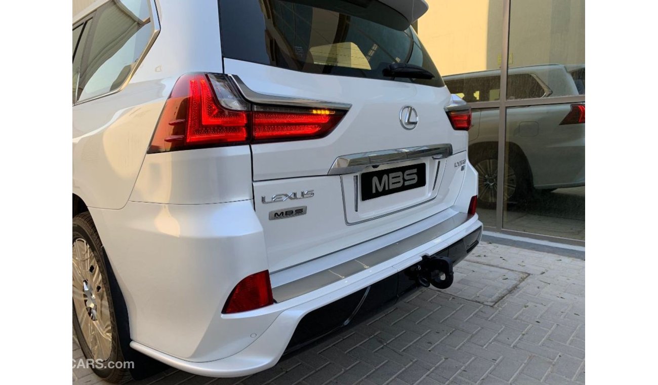 لكزس LX 570 Super Sport 5.7L Petrol Full Option with MBS Autobiography Massage Seat(Export Only)