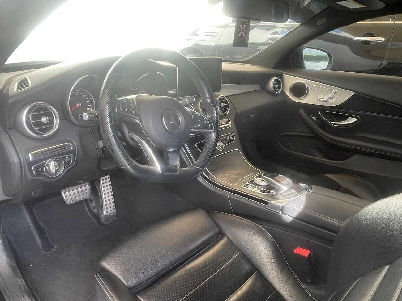 مرسيدس بنز C 300 AMG