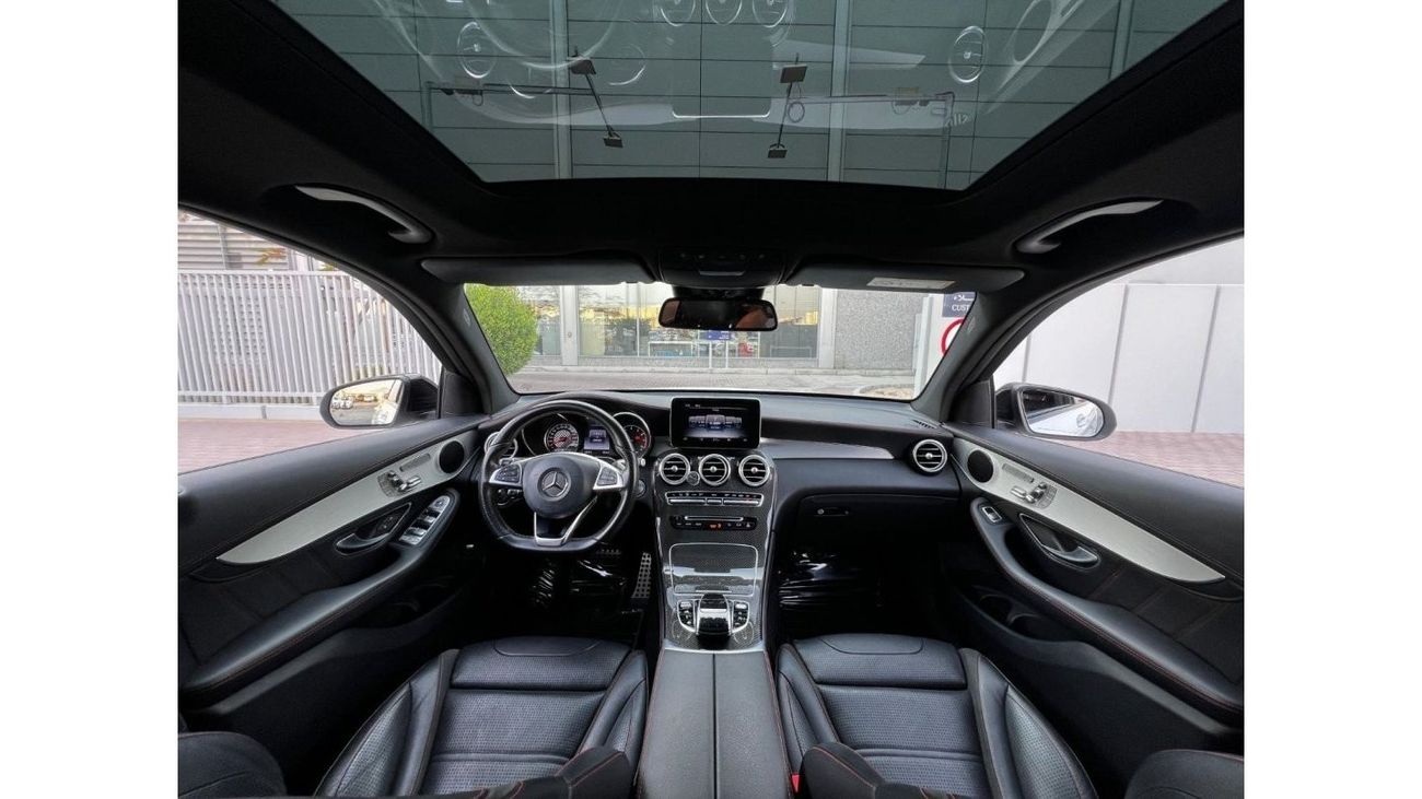 Mercedes-Benz GLC 43 MERCEDES GLC-43 GCC 2017 ORGINAL PAINT // ACCIDENT FREE // PERFECT CONDITION