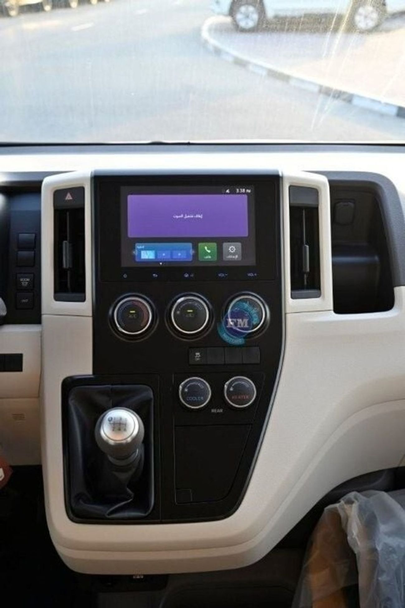 تويوتا هاياس Highroof 3.5L  Petrol 13 Seater Manual