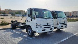 Hino 300 HINO 300 916 LONG CHASSIS