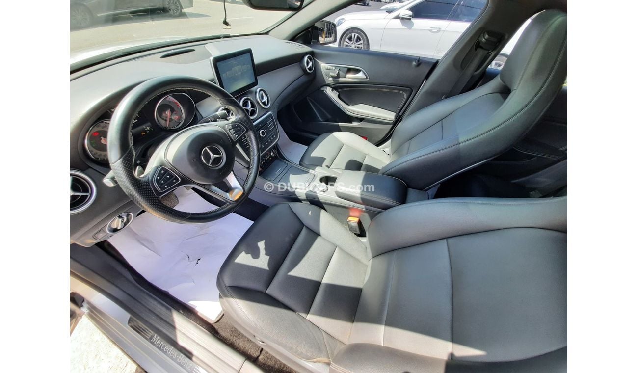 Mercedes-Benz CLA 200 Mercedes cla200d 2015 full option