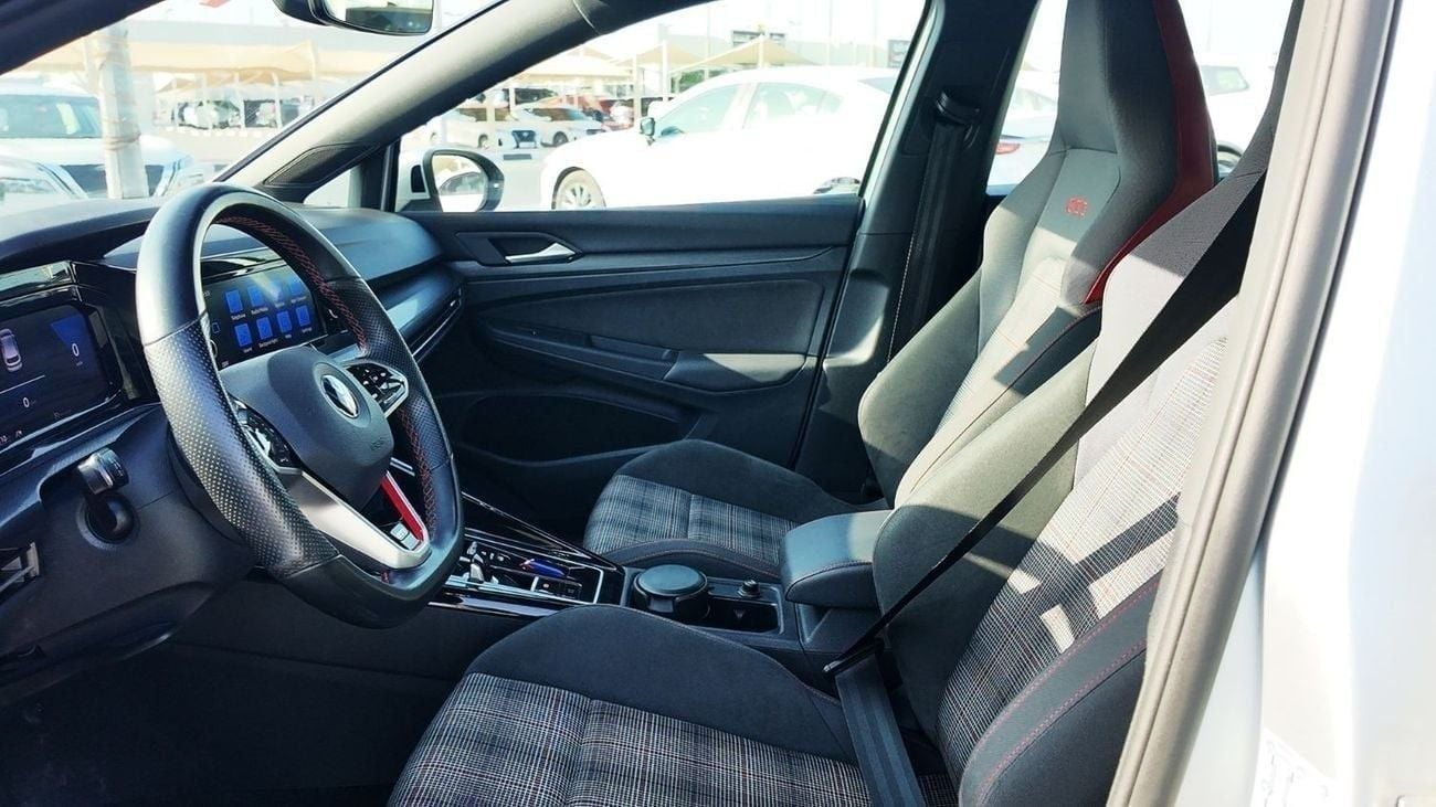 Volkswagen Golf GTI Sport 2.0T || Agency Warranty || Complete Service