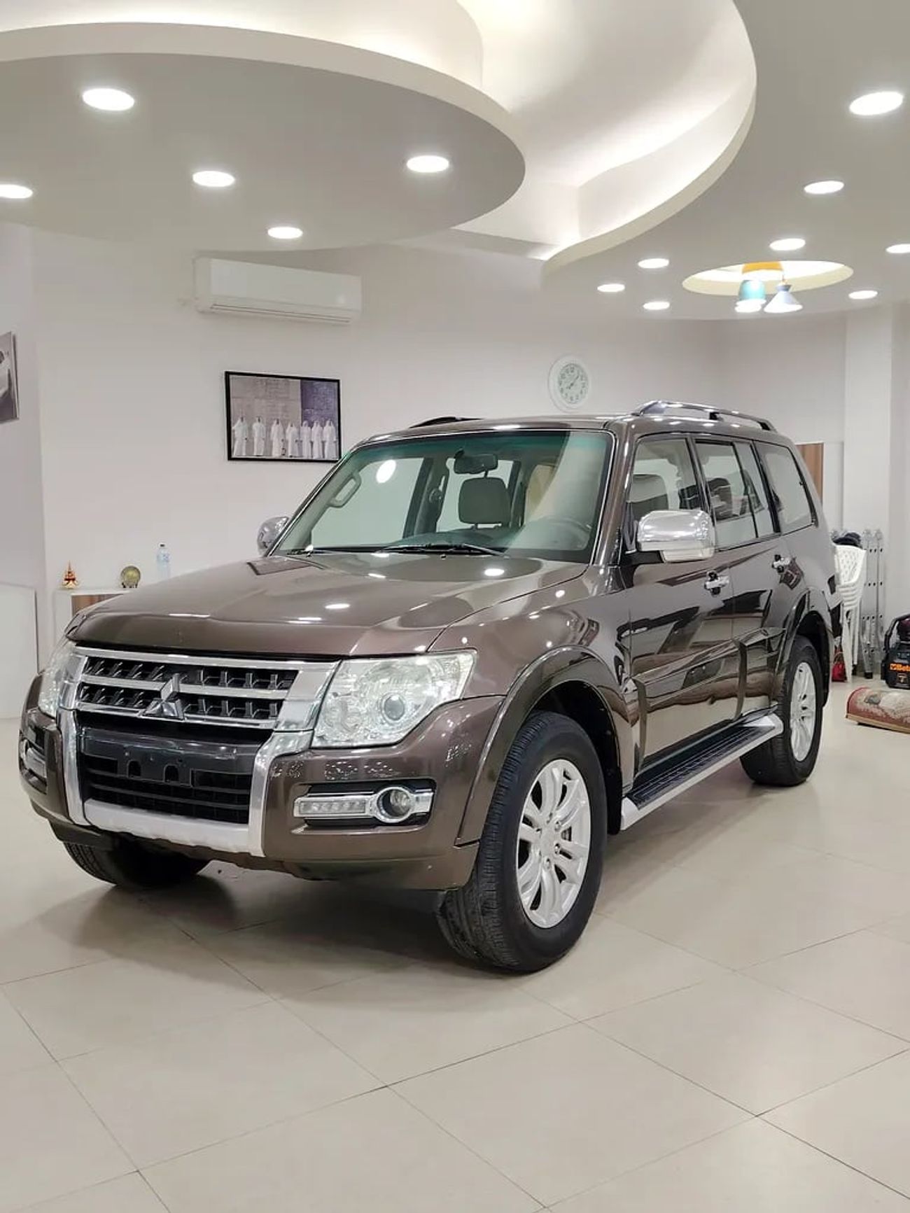 Mitsubishi Pajero GLS Base 3.5L (5 Seater) 3.8L GCC