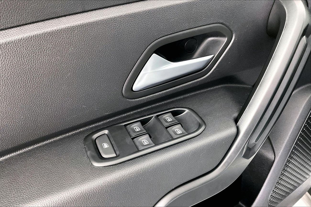 Renault Duster SE | 1 year free warranty | 0 down payment | 7 day return policy