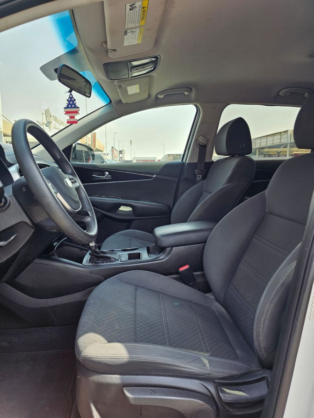 Kia Sorento Base 3.3L FWD