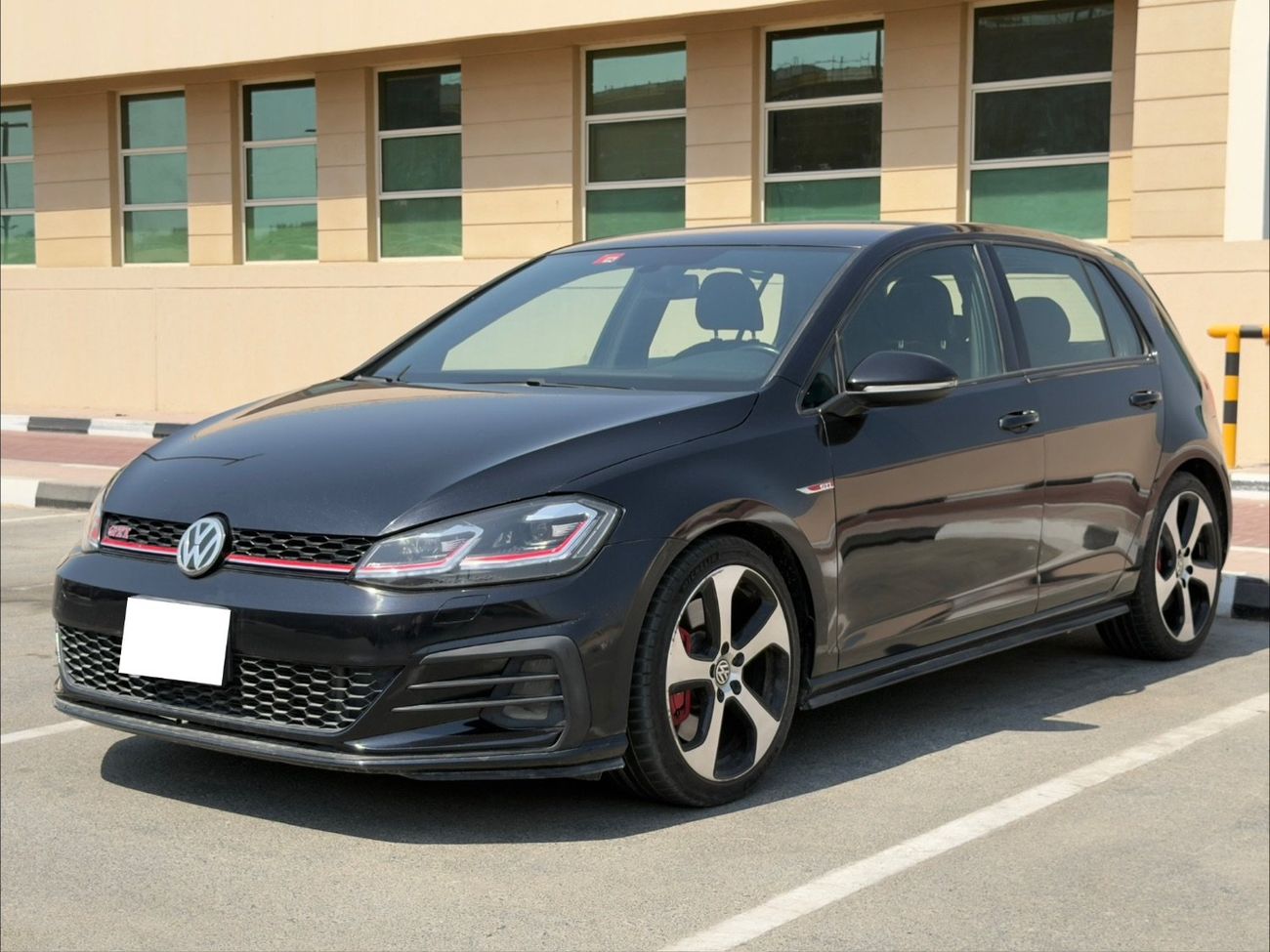 Volkswagen Golf GTI Sport 2.0T