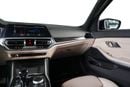 BMW 330i Luxury Line 2.0L Luxury line - Under BMW service contract