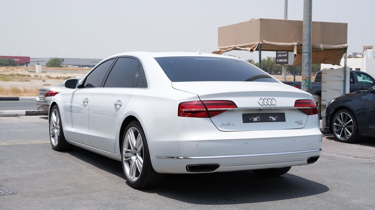 أودي A8