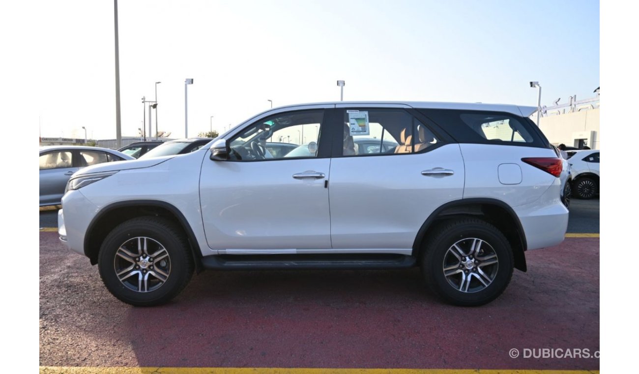 Toyota Fortuner Toyota Fortuner GX 2.7L Petrol, SUV, 2WD Color White Model 2023