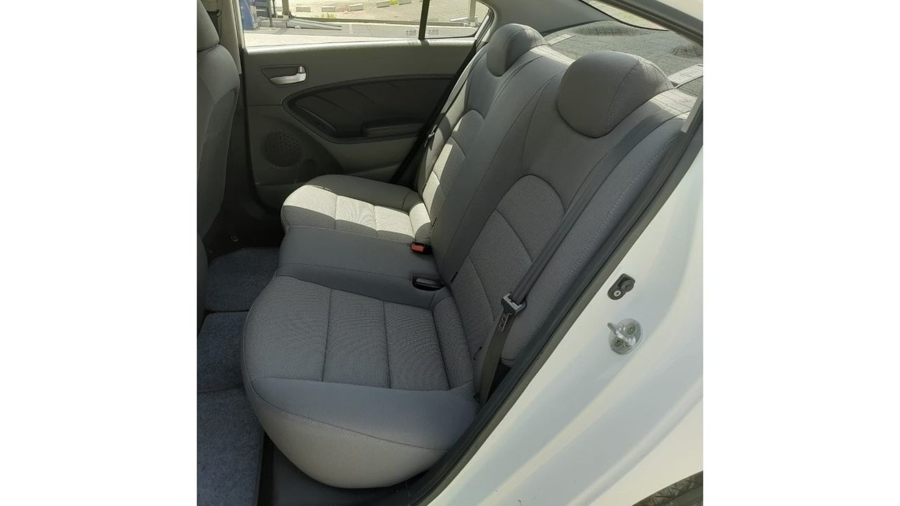 كيا سيراتو EX