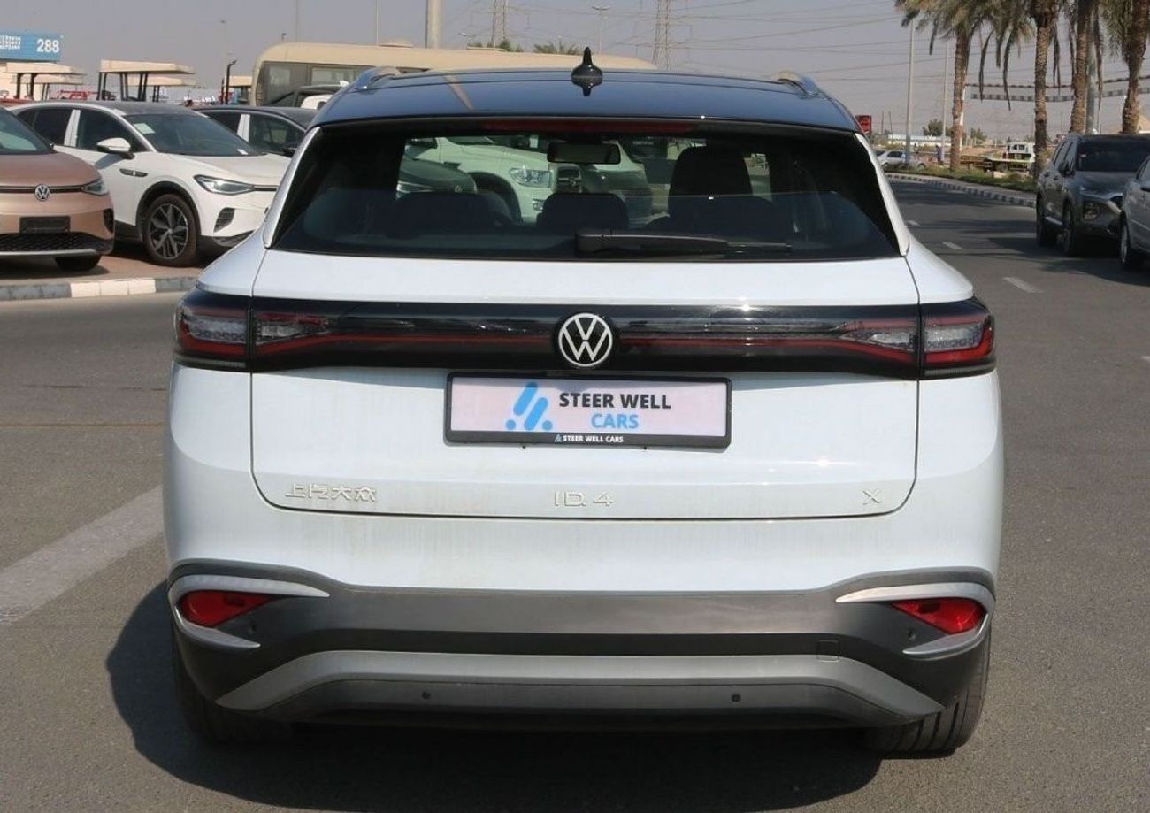 فولكس واجن ID.4 2022 | PURE+ 100% ELECTRIC INTELLIGENT SUV FULL OPTION WITH PANORAMIC SUNROOF