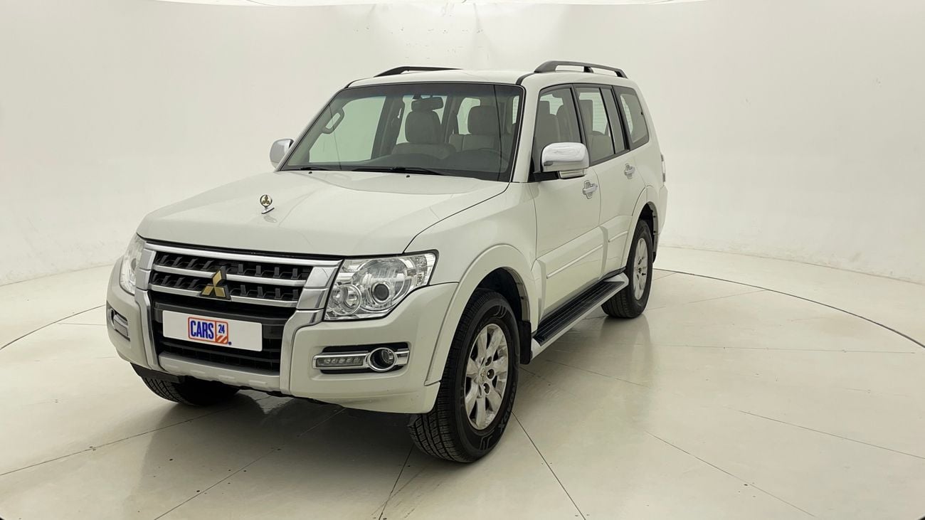 ميتسوبيشي باجيرو GLS MIDLINE 3 | بدون دفعة مقدمة | اختبار القيادة في المنزل