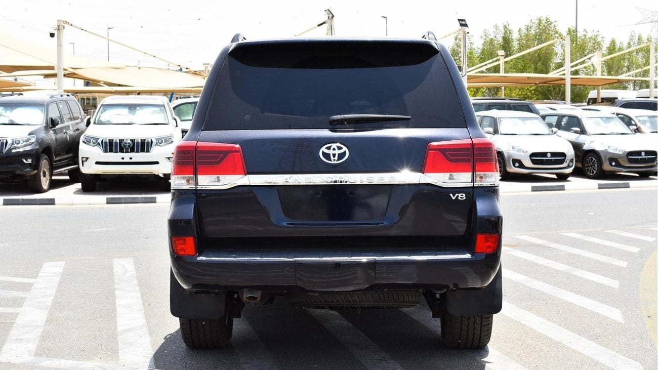 Toyota Land Cruiser V8 Diesel Right Hand