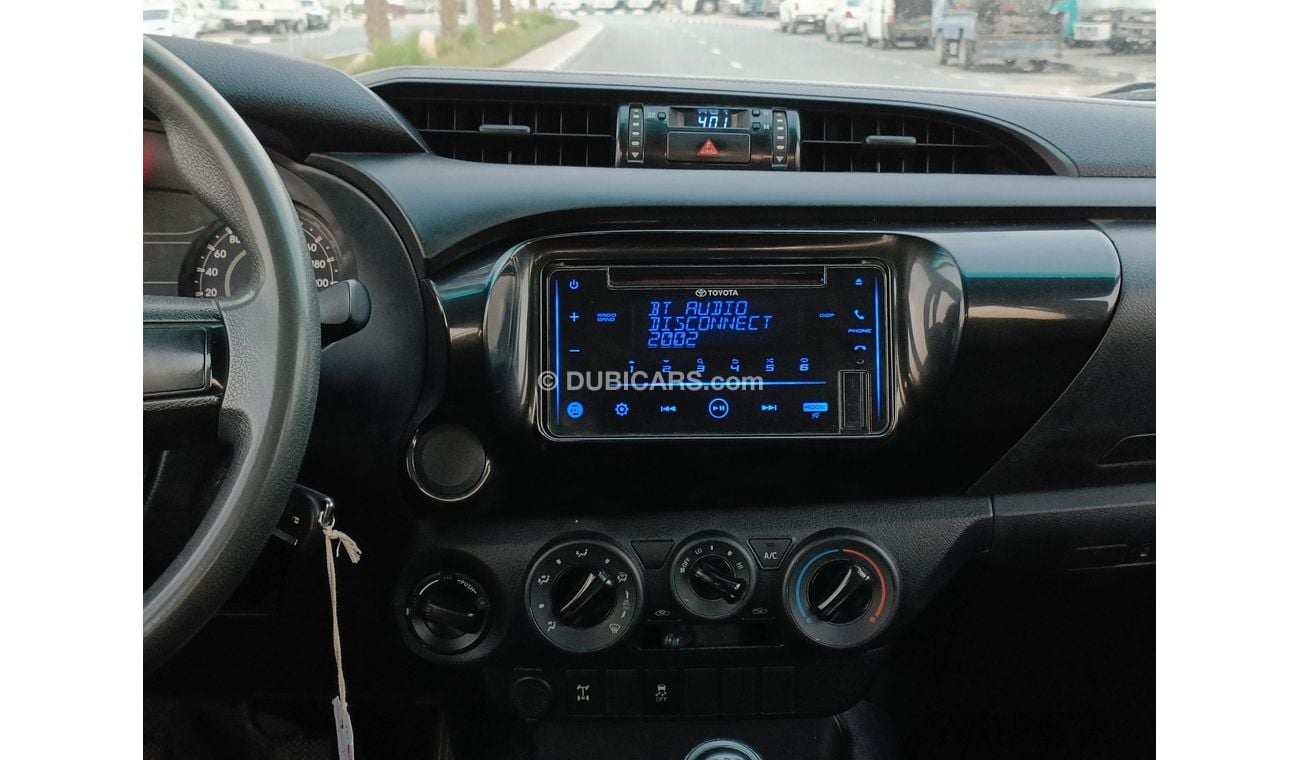 Toyota Hilux 2.4L Diesel / M/T EXCELLENT CONDITION (LOT # 79742)