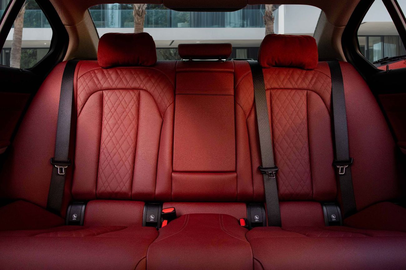 BMW 325 i | 2,644 P.M  | 0% Downpayment | BMW 325Li M-Kit!