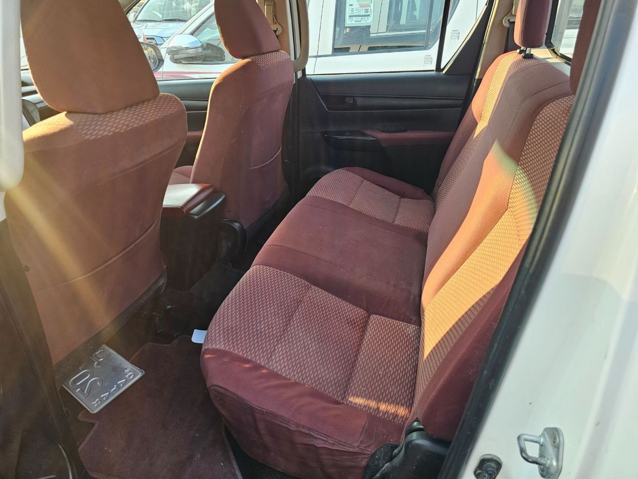 Toyota Hilux Double Cabin Pickup LHD 2.7L 4WD Petrol Automatic 4 Cylinders 5 Seats 4 Doors