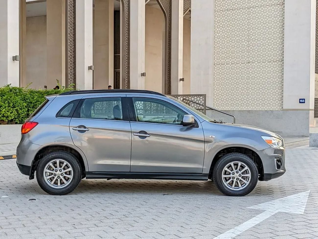 ميتسوبيشي ASX 4 Cylinder Mini SUV Perfect Inside Out GCC With Low KM