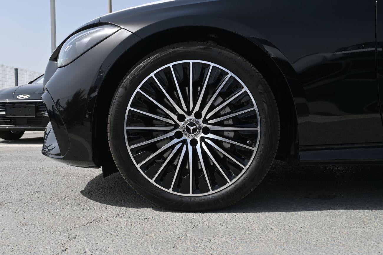 Mercedes-Benz CLE 200 Coupe Mercedes-Benz CLE 200 AMG Coupé 2.0L Turbo + Mild Hybrid, Model 2026