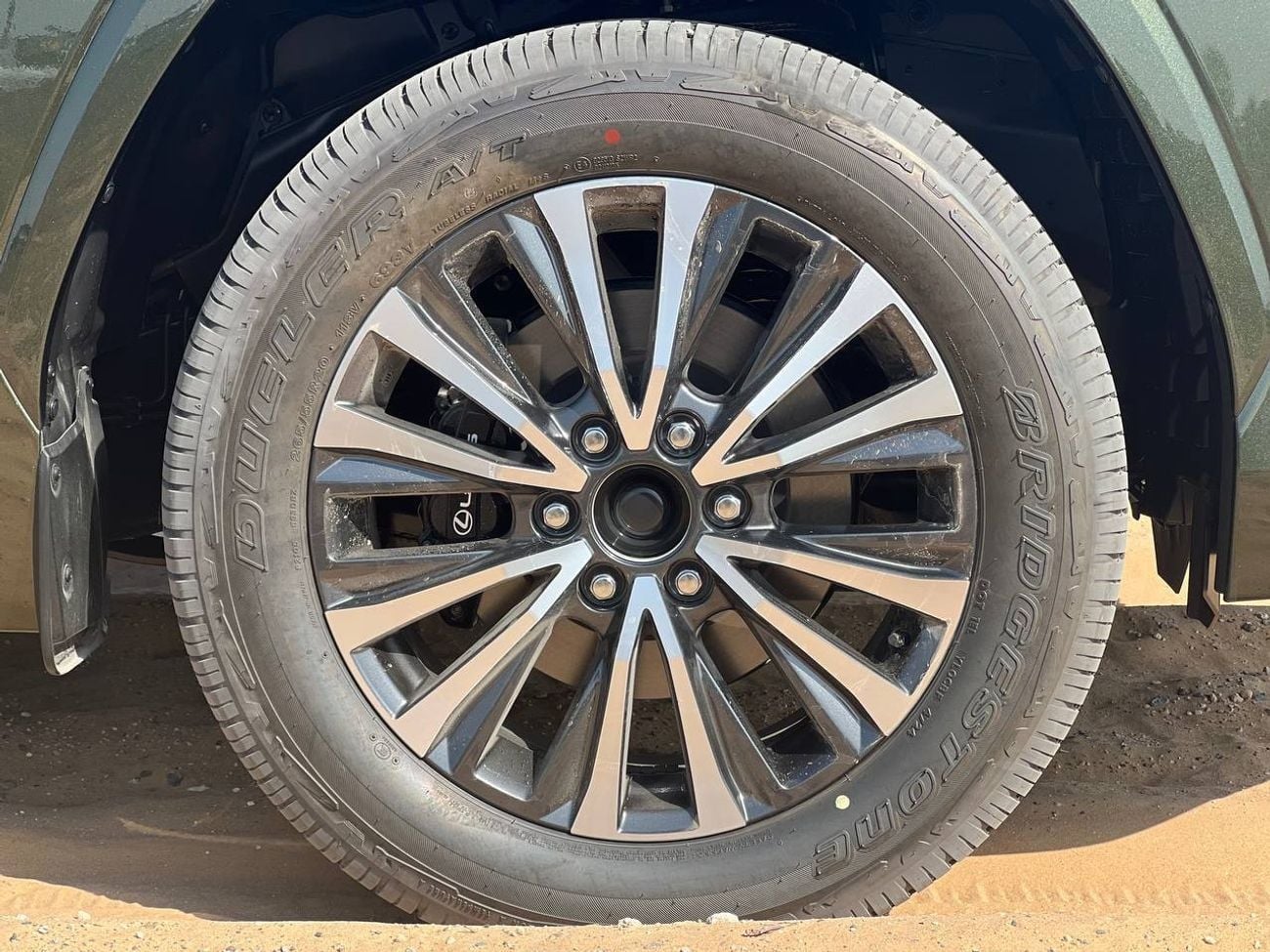 Lexus LX600 SIGNATURE 3.5L URBAN PTR A/T // 2025 // FULL OPTION WITH RADAR , HEADUP DISP , MARK LEVINSON // SPEC