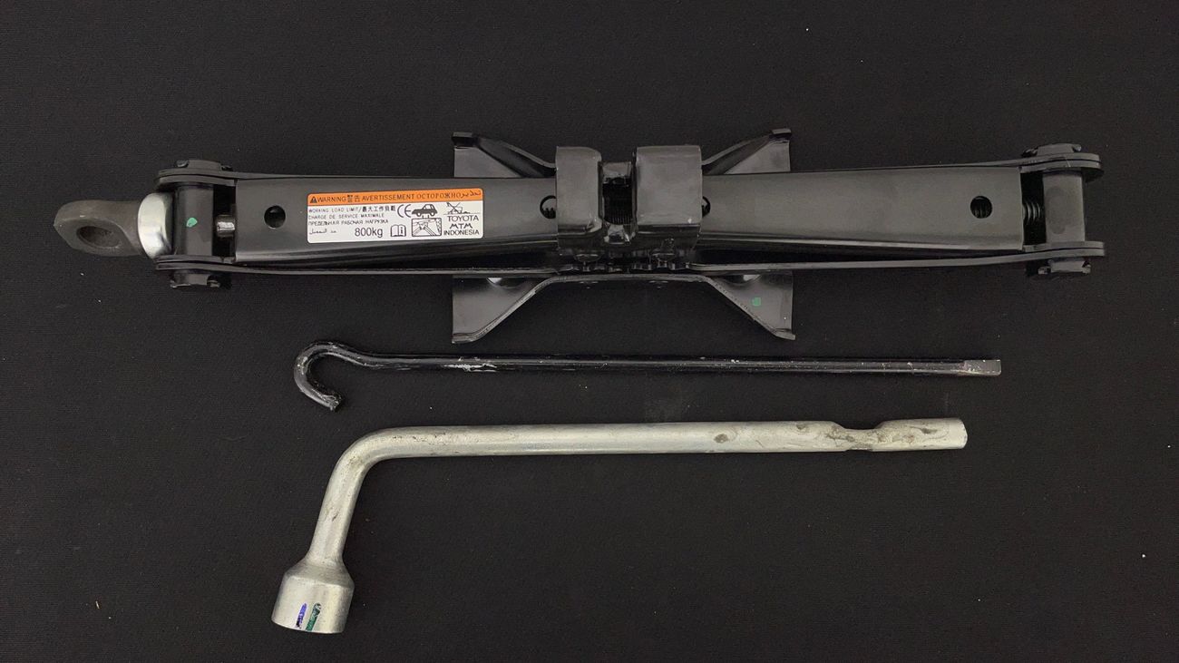 تويوتا يارس SE 1.5 | بدون دفعة مقدمة | اختبار القيادة في المنزل