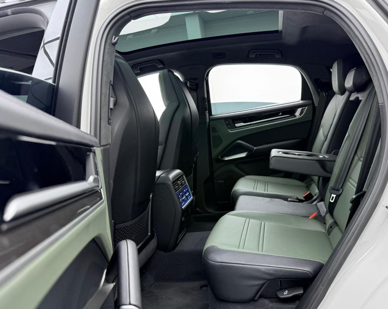 Porsche Cayenne 2025 Porsche Cayenne Gts Coupe, Porsche Warranty+Full Service History, GCC