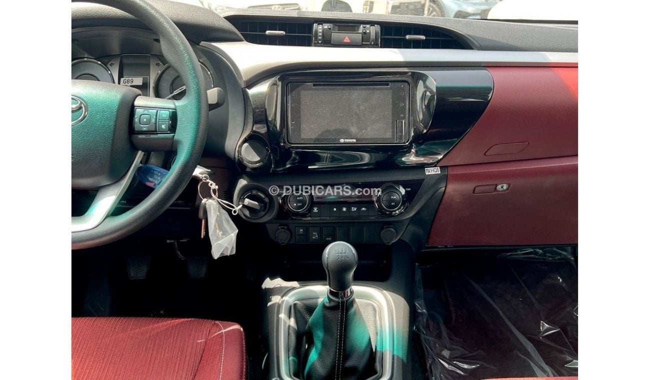 Toyota Hilux 2.8 L  Manual 2022 White Full Option Diesel