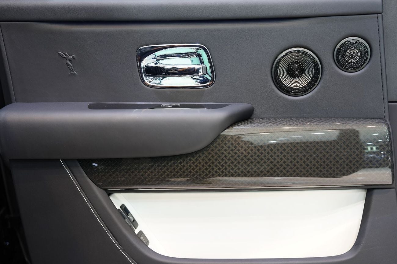 Rolls Royce Cullinan BLACK BADGE Mansory ORIGINAL | Rear Screen | Bespoke Audio| Starlight!!