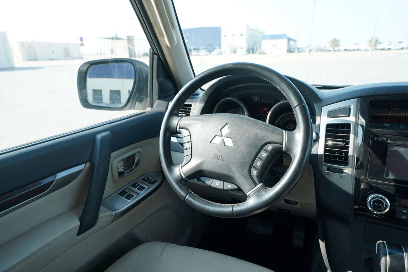 ميتسوبيشي باجيرو GLS 3.8L, Petrol, Automatic, MY 2017