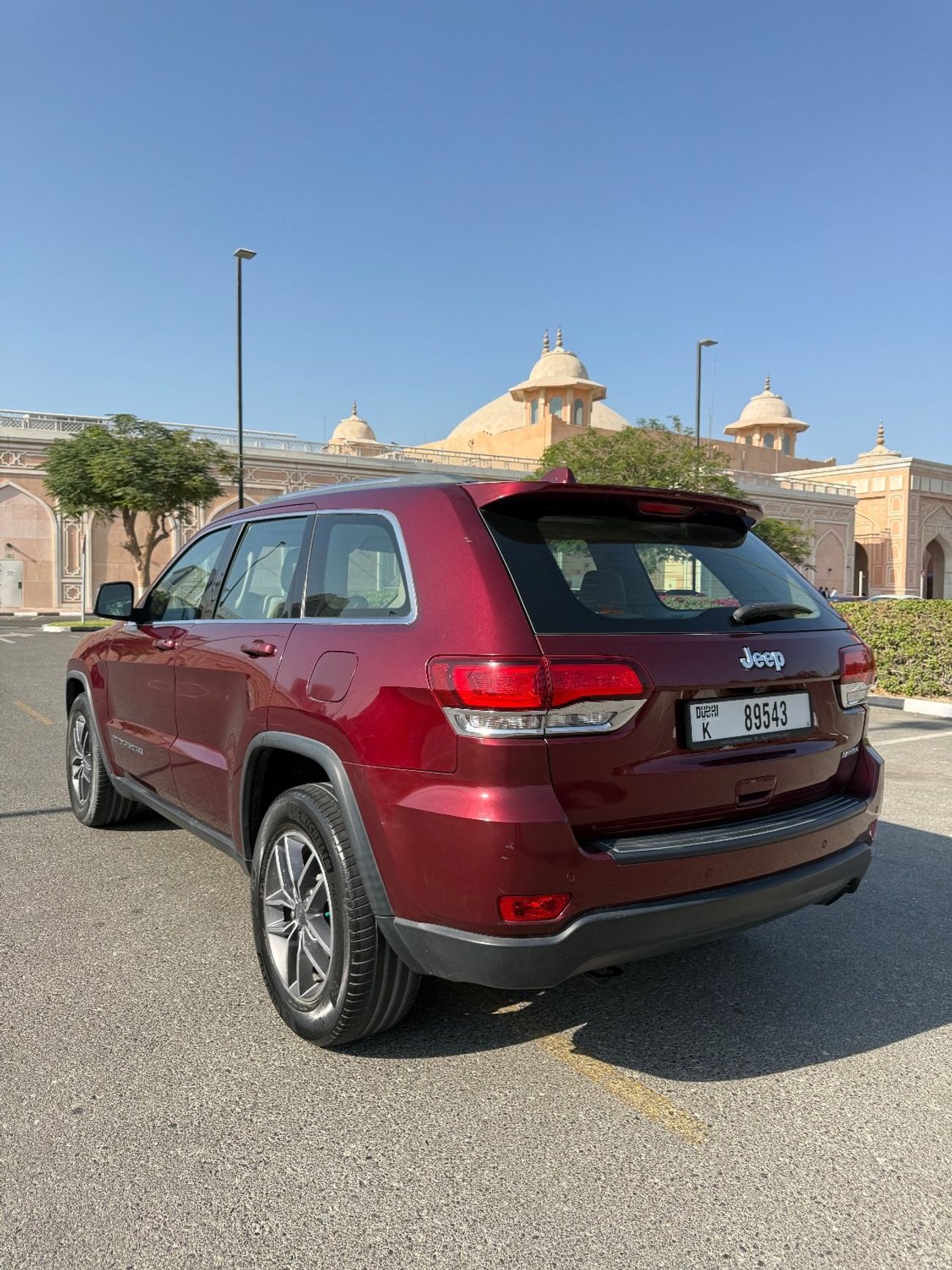 جيب جراند شيروكي Laredo 3.6L