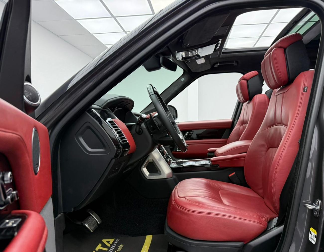 Land Rover Range Rover 2021 Range Rover Vogue SE UAE Edition, 2026 RR Warranty, Full RR Service History, Fully Loaded, GCC