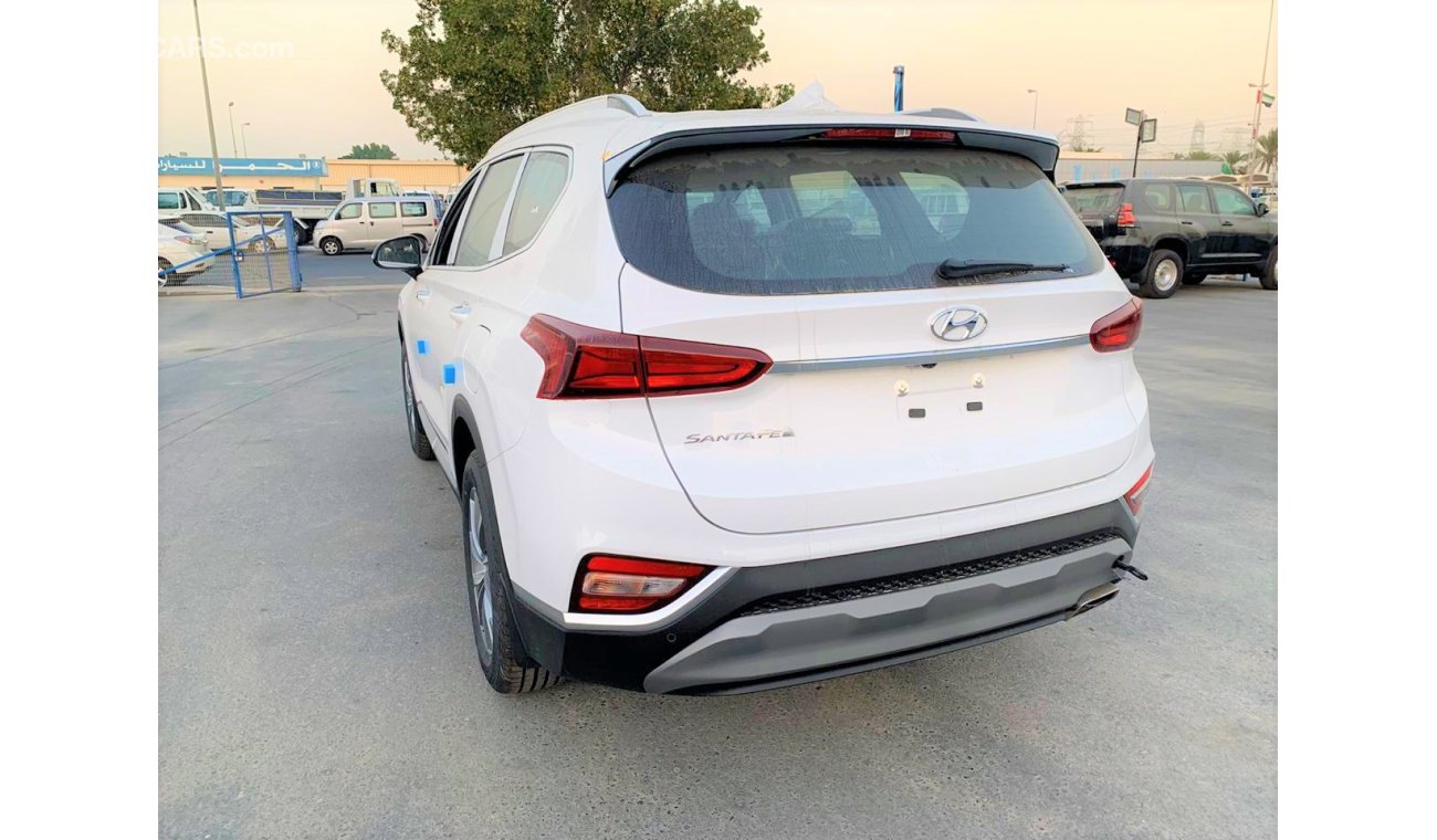 Hyundai Santa Fe with push start and electric seat