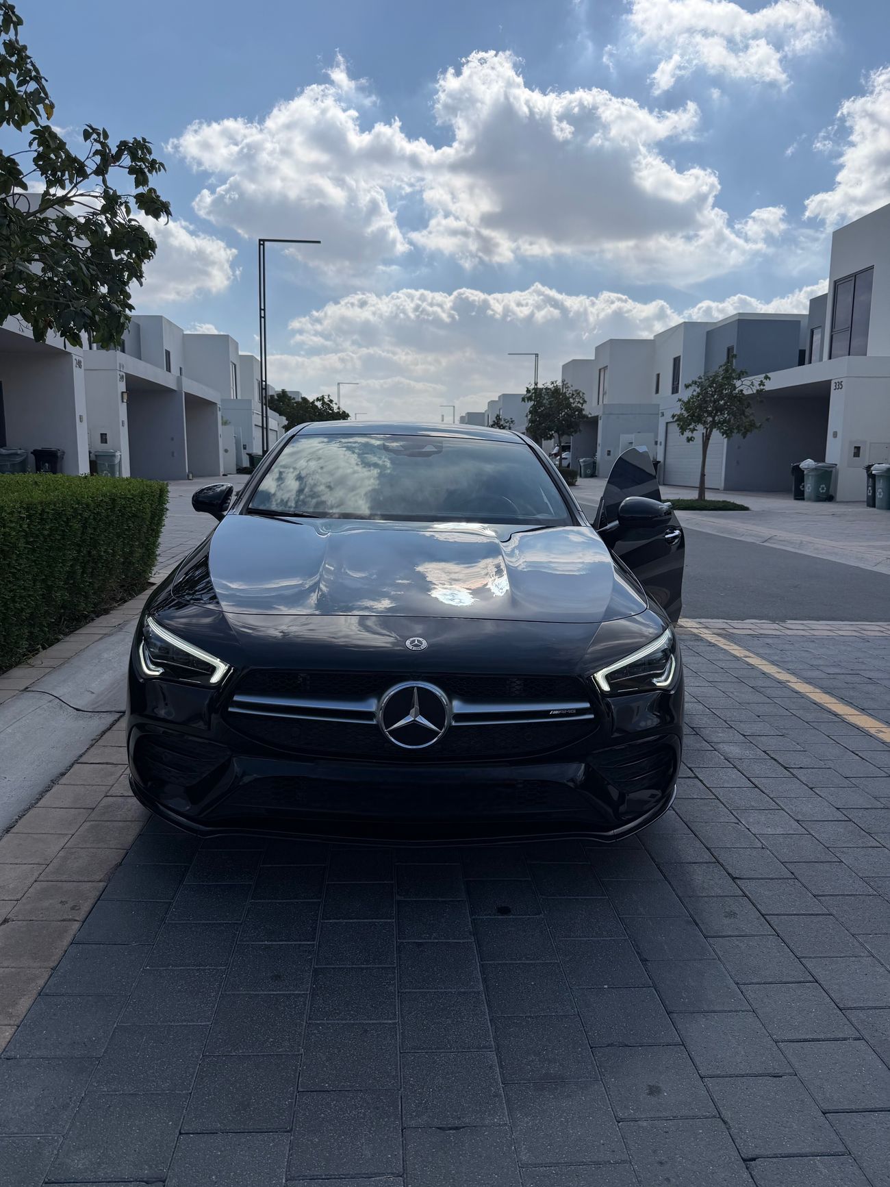 مرسيدس بنز CLA 35 AMG 2.0L Turbo AMG(4MATIC), 5 door sedan