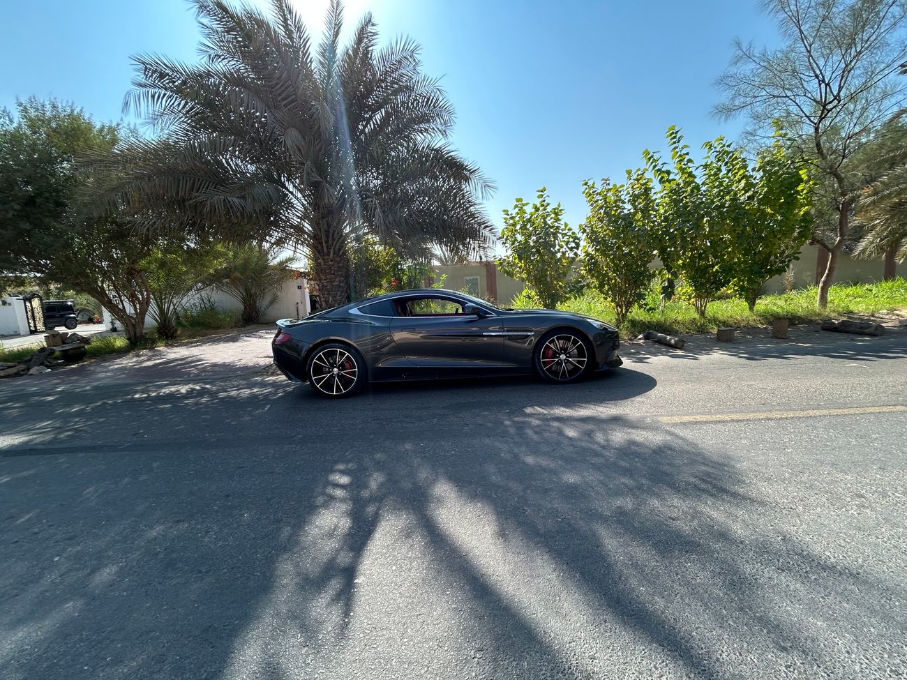 Aston Martin Vanquish