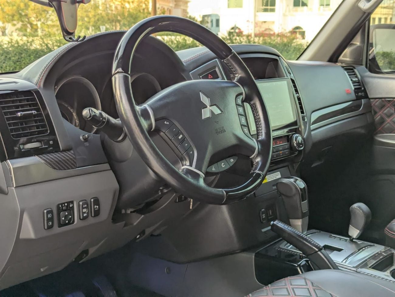 Mitsubishi Pajero Mitsubishi Pajero 2020 LHD black