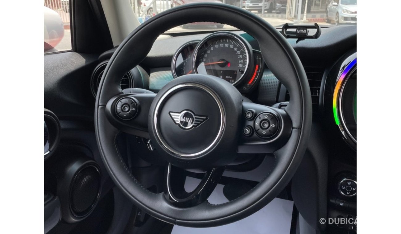 ميني كوبر MINI COOPER five - door Perfect condition