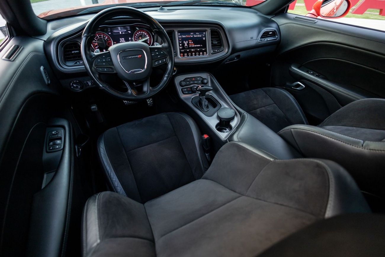Dodge Challenger R/T 5.7L (375 HP) 2023 Dodge Challenger R/T GCC | Warranty
