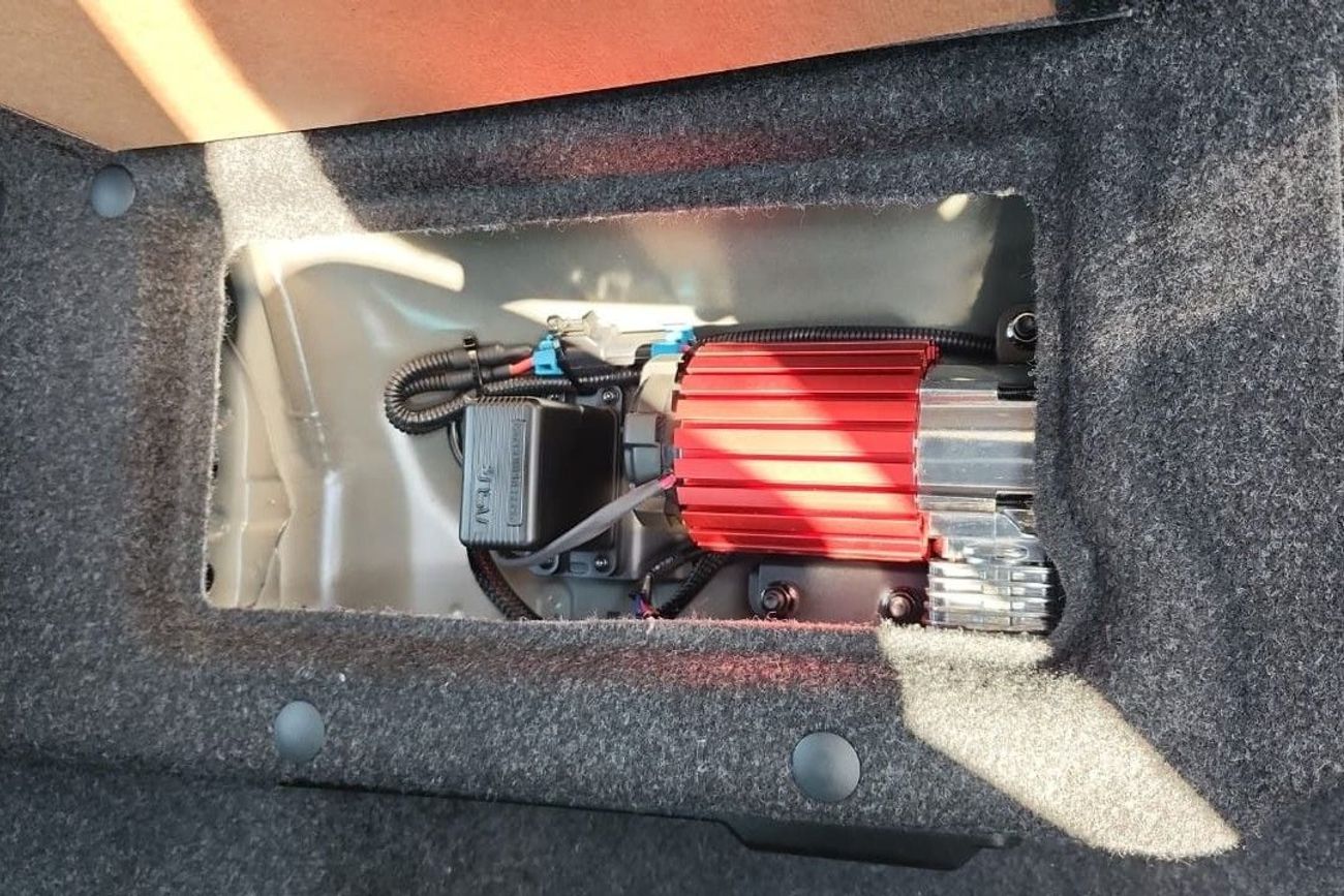 Toyota Hilux Adventure 4.0L Toyota Hilux Adventure SR5 4.0L V6, Petrol, 4WD, Pickup