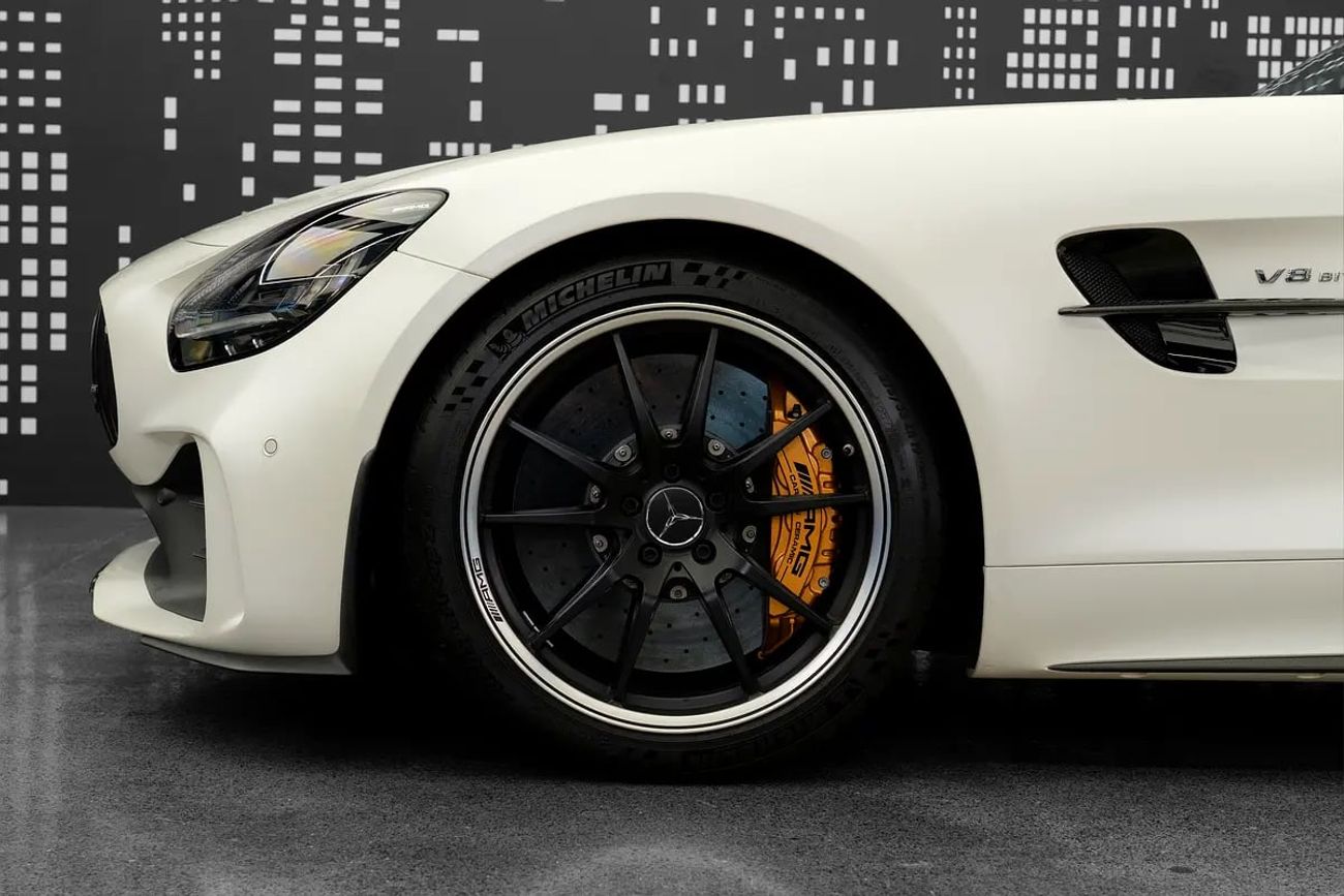 Mercedes-Benz AMG GTR