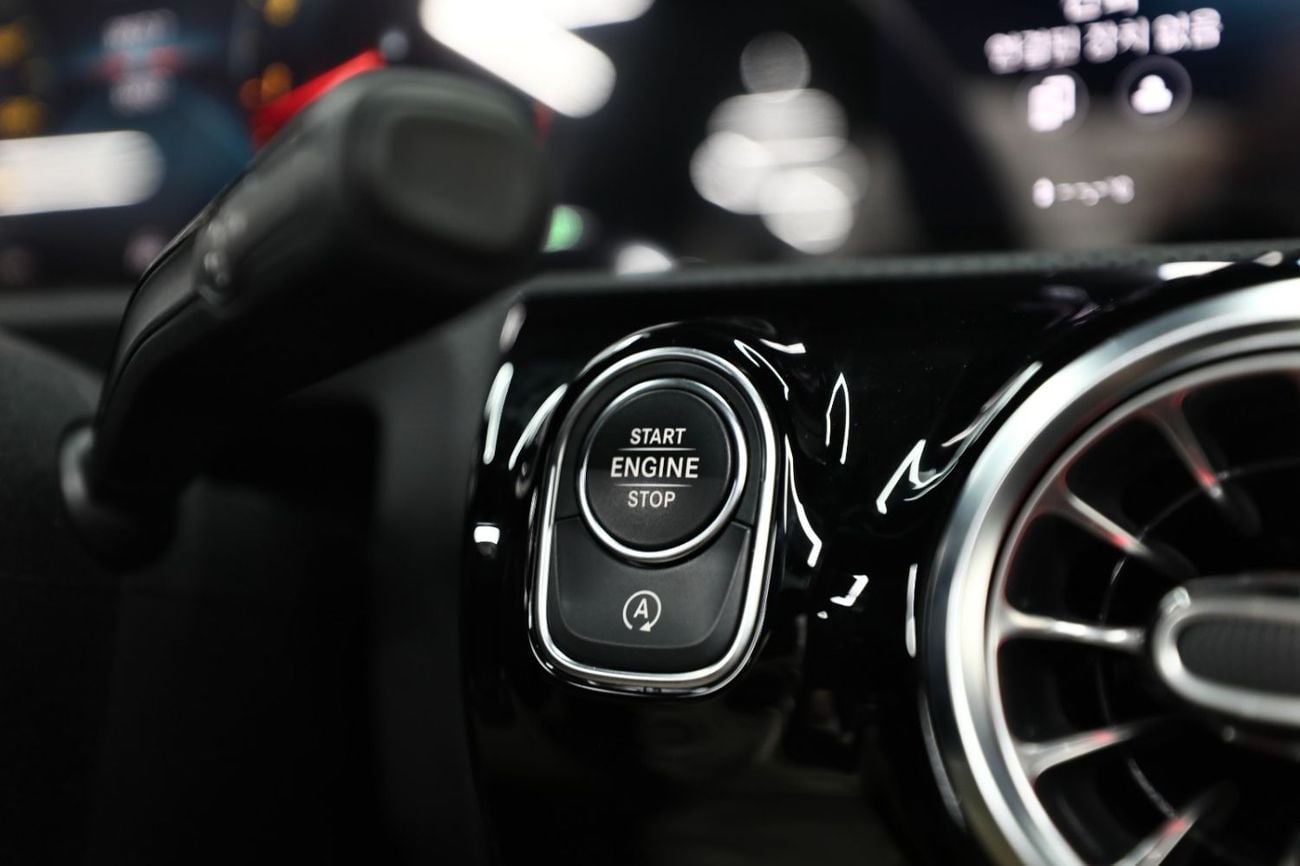 مرسيدس بنز CLA 250 Premium 2.0L ( CYL) CLA 250 | 2.0L | Clean Title | Low Kms | 2 Years Warranty | AED 2,050 monthly wi