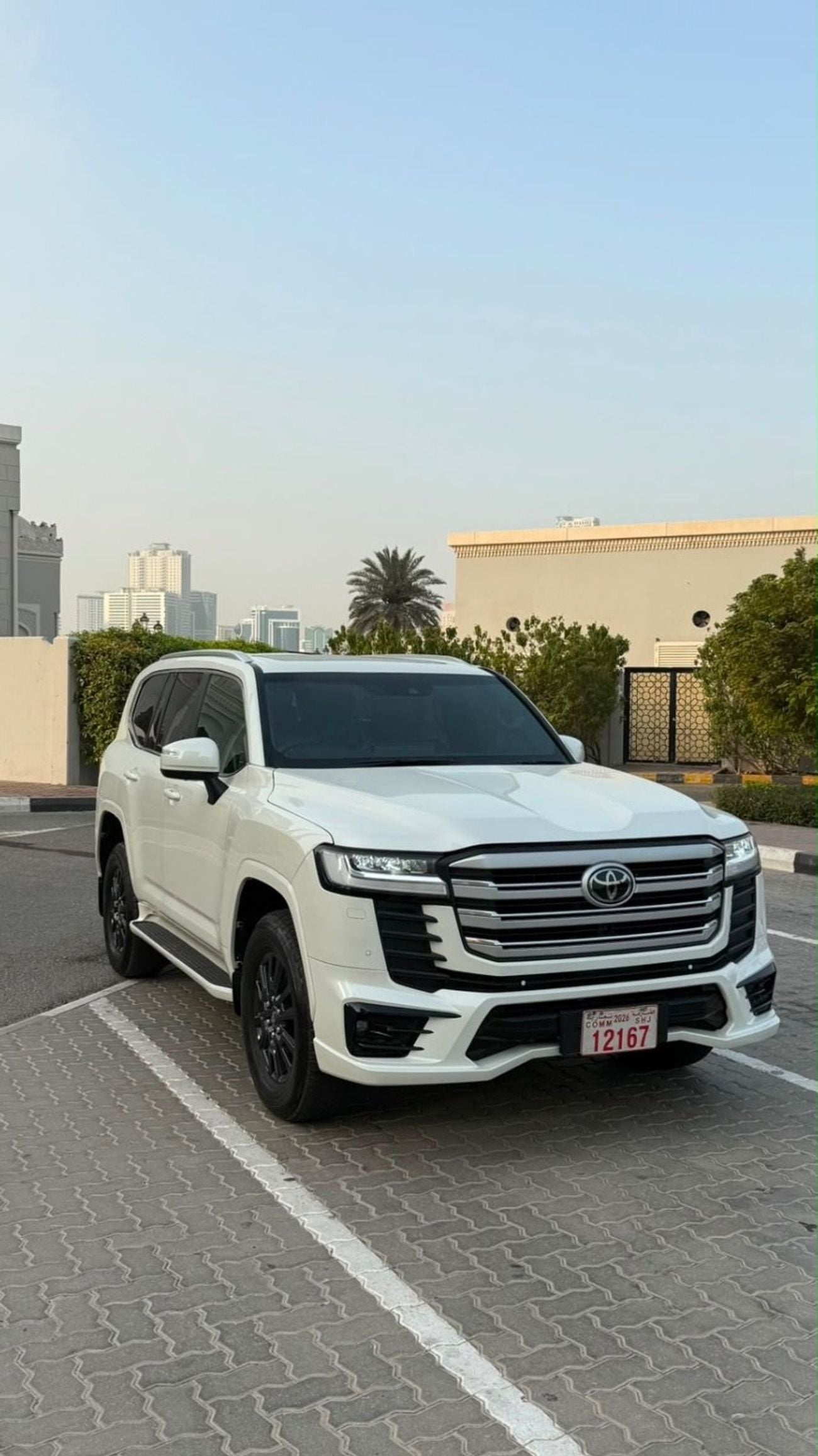 تويوتا لاند كروزر VXR