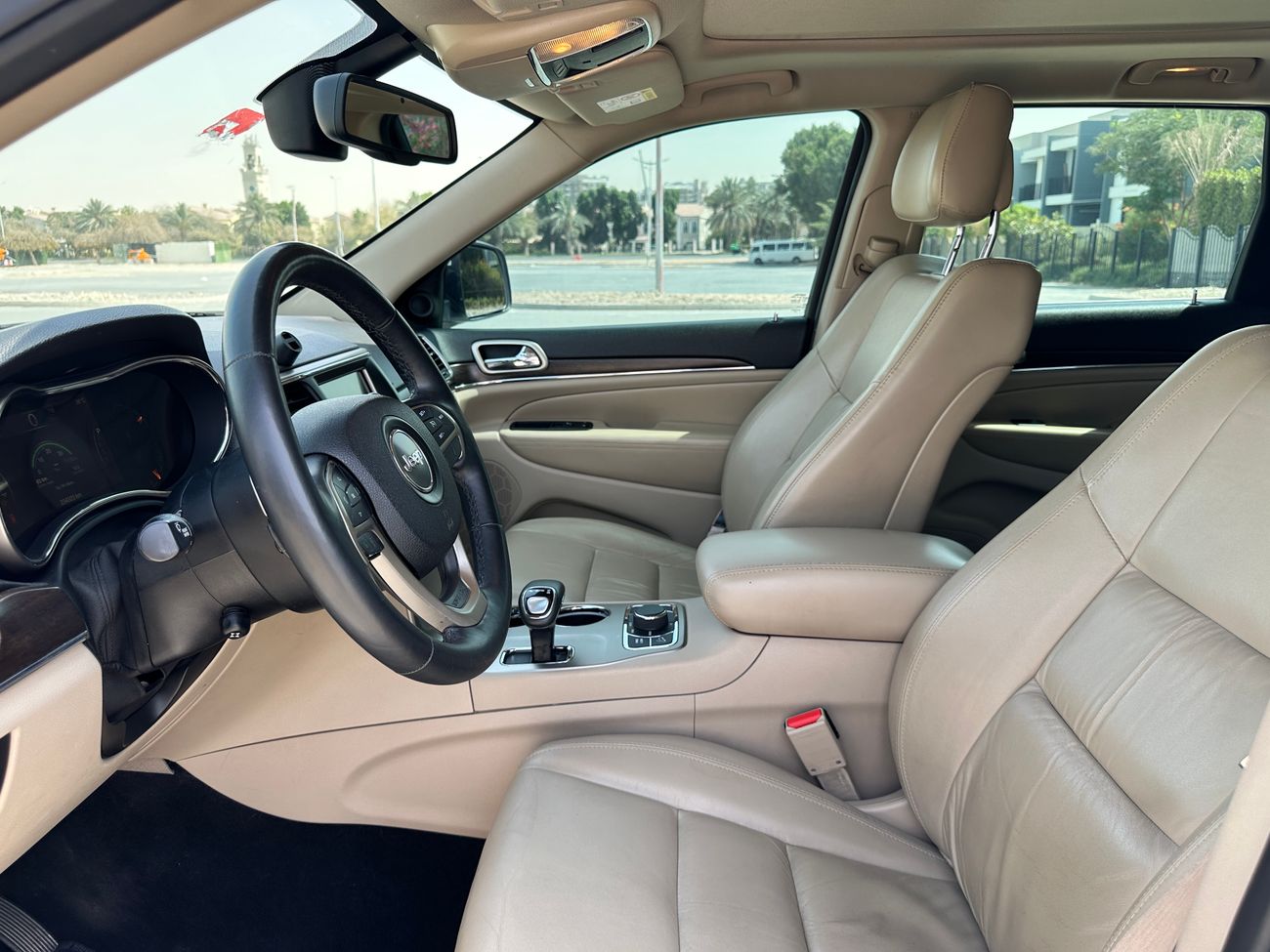 جيب جراند شيروكي