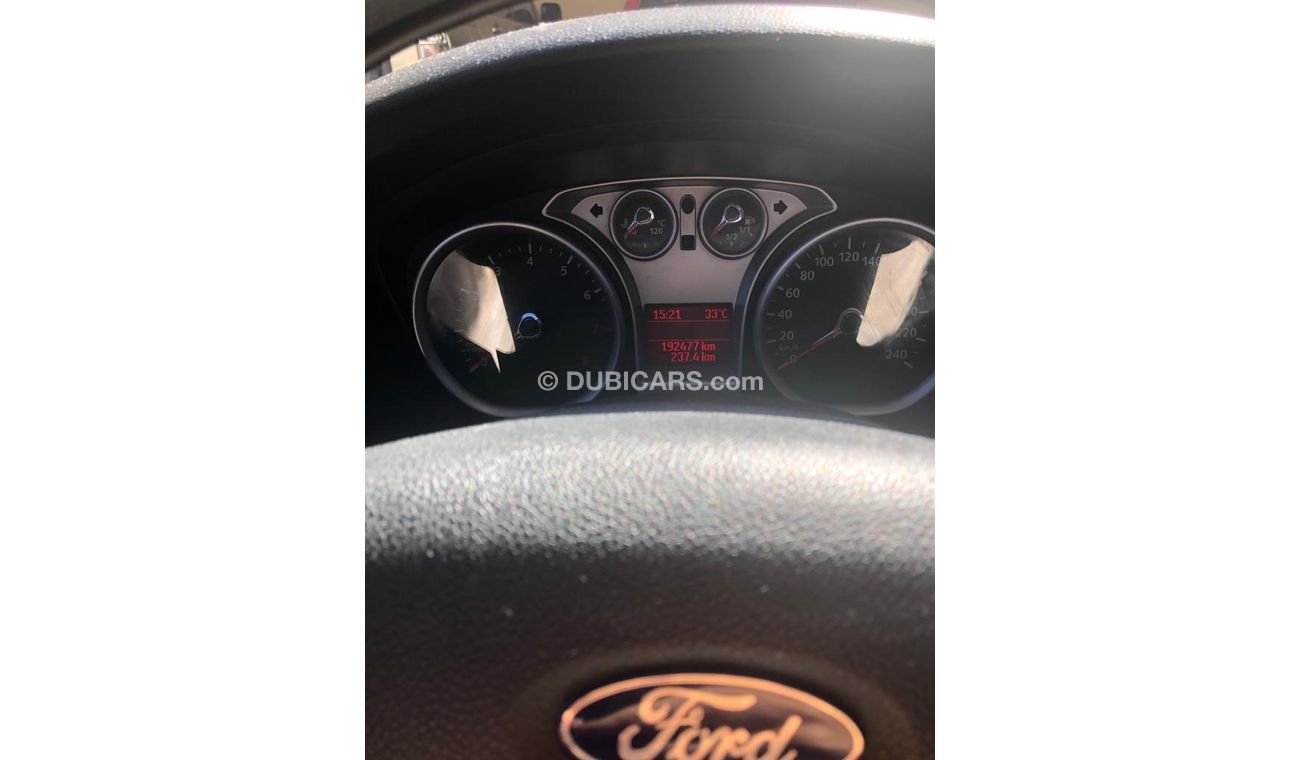 Ford Focus 2.0L
