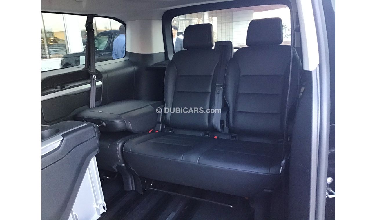 Peugeot Traveller Business VIP L2 2.0L 2019 Model with GCC Specs