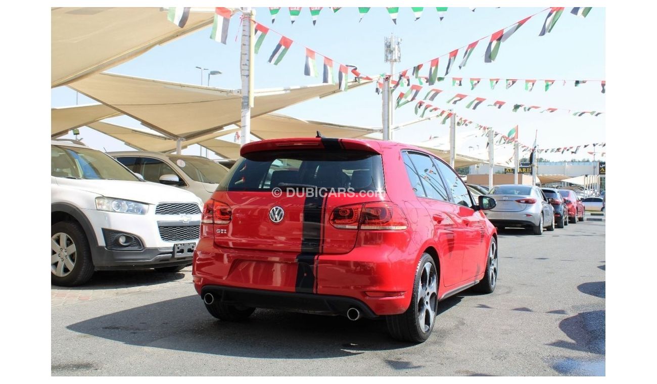 Volkswagen Golf GTI ACCIDENTS FREE - GCC - PERFECT CONDITION INSIDE OUT - 2000 CC