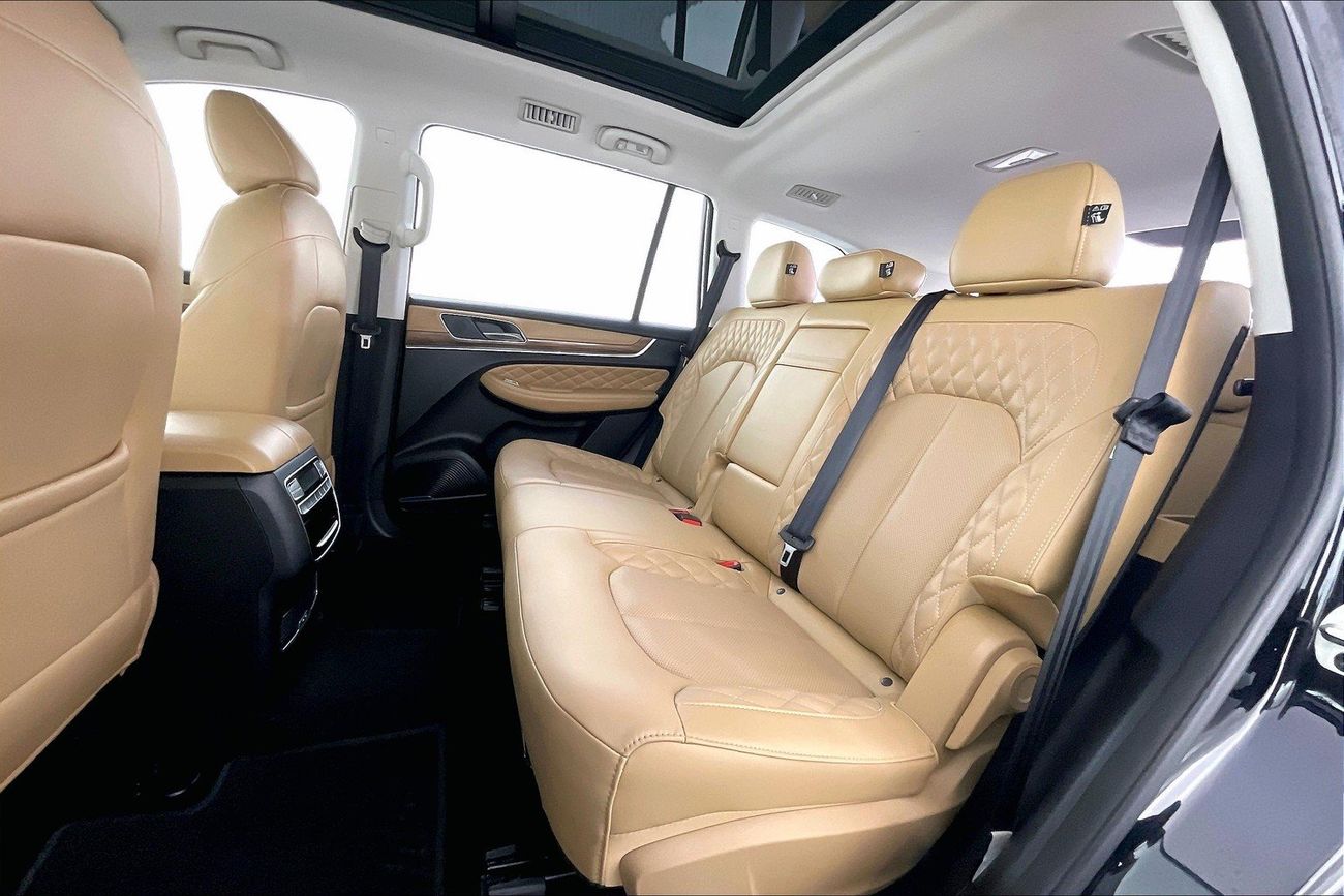 أم جي RX8 Luxury | شامل الضمان | 0 ﺪﻔﻋﺓ ﺃﻮﻟﻯ