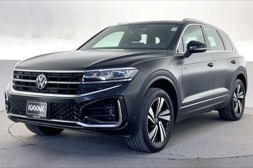 Volkswagen Touareg R-LINE | Guaranteed Warranty | 0 Down Payment