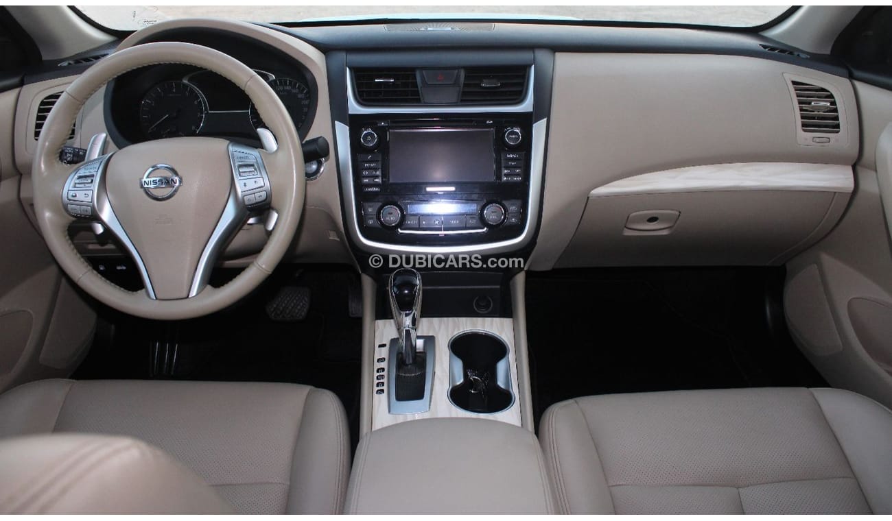 نيسان ألتيما نيسان التيما 2018 خليجي فل أوبشن 6 سليندر رقم 1 بدون صبغ بدون حوادث نظيفه جدا من الداخل والخارج