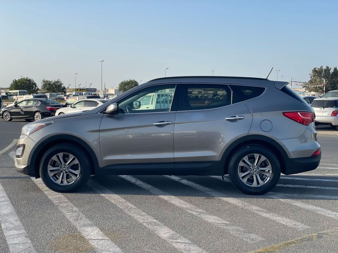 هيونداي سانتا في 2014 Hyundai Santa Fe Sports 2.4L V4 - Canadian Specs Without Accident - Electric Seats -Super clean