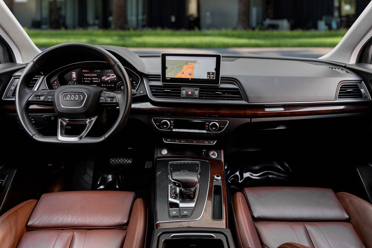 أودي Q5 Q5 TFSI Quattro S-Line | 1,949 P.M | 0% Downpayment | S-Line | Full Audi Service History!